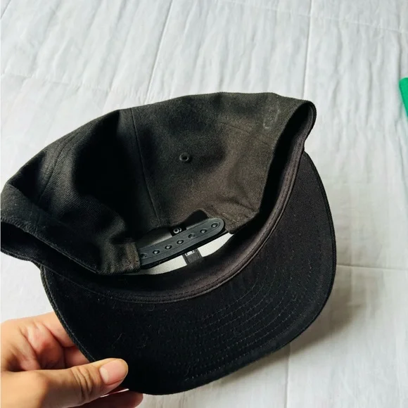 New Era LA MLB Dodges Black & White Baseball Dad Hat - Picture 5 of 8